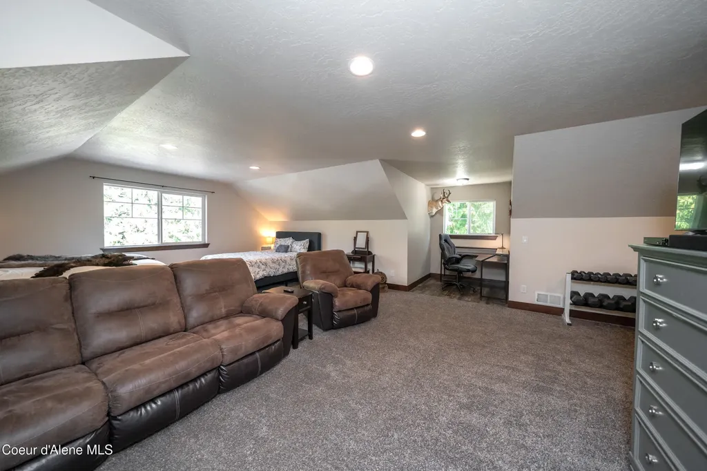 3102 W Mack Lane Rathdrum ID 83858