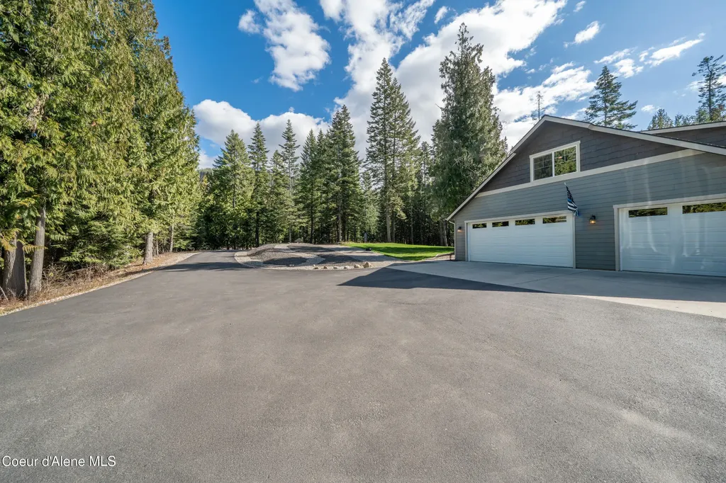 3102 W Mack Lane Rathdrum ID 83858