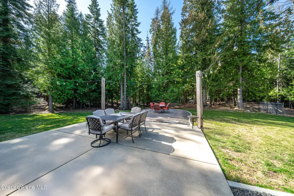 3102 W Mack Lane Rathdrum ID 83858
