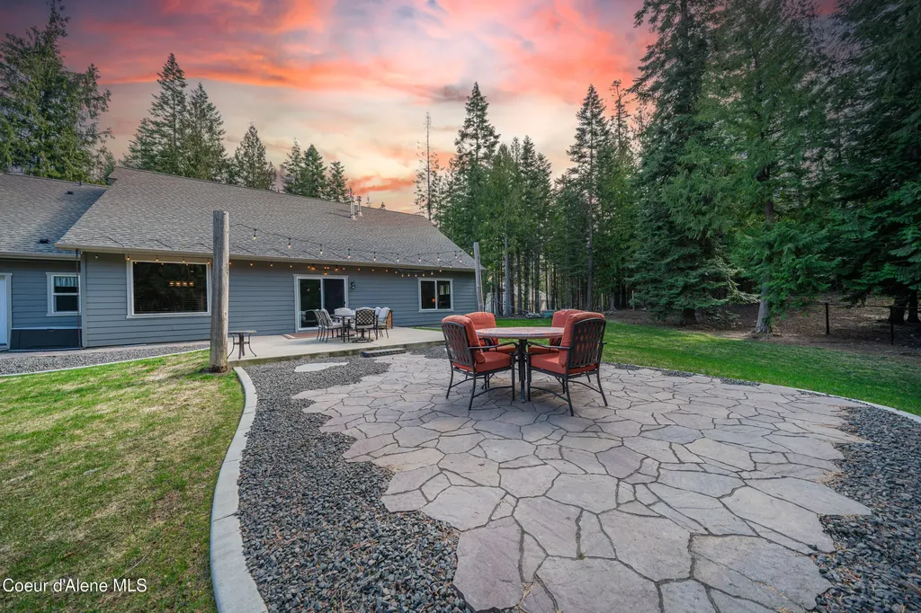 3102 W Mack Lane Rathdrum ID 83858