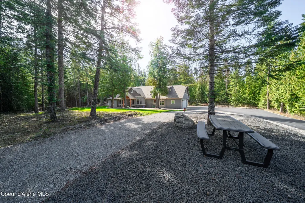 3102 W Mack Lane Rathdrum ID 83858