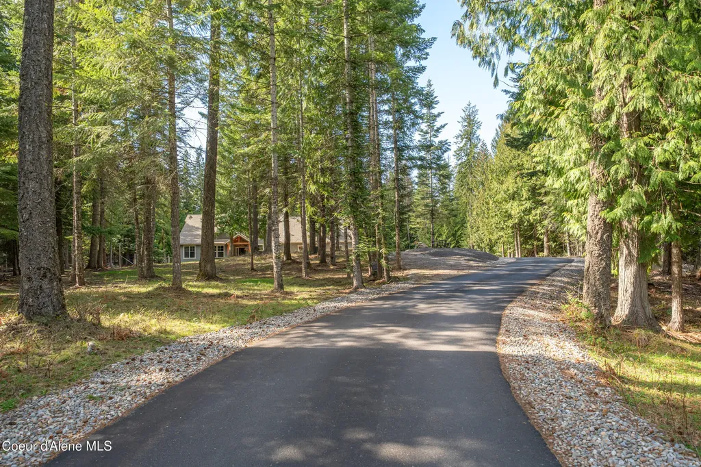 3102 W Mack Lane Rathdrum ID 83858
