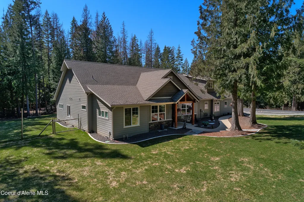 3102 W Mack Lane Rathdrum ID 83858