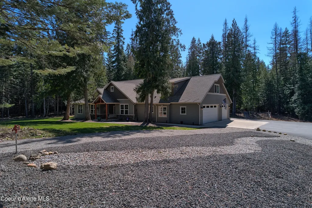 3102 W Mack Lane Rathdrum ID 83858