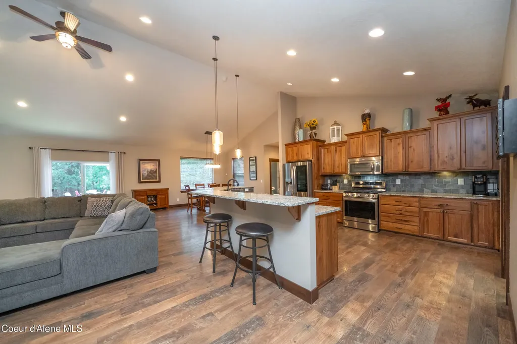 3102 W Mack Lane Rathdrum ID 83858