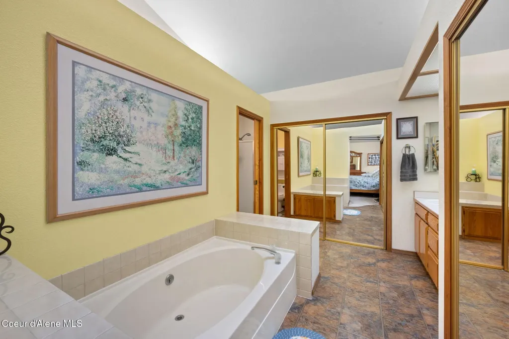 8417 N Stonehaven Drive Hayden ID 83835