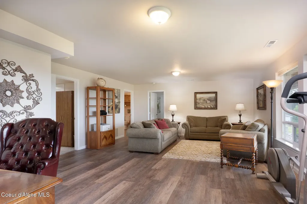 16703 W Riverview Drive Post Falls ID 83854