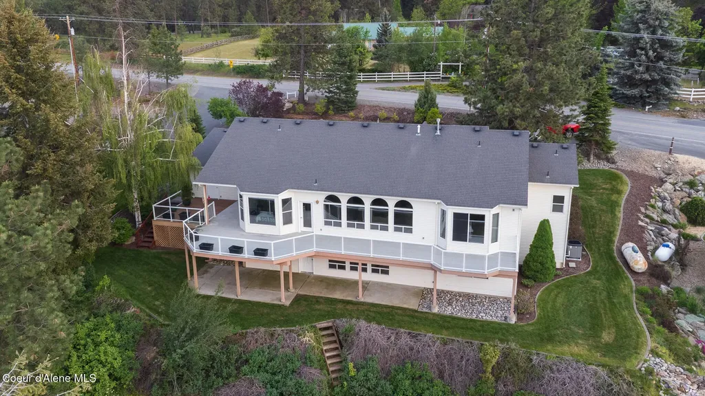16703 W Riverview Drive Post Falls ID 83854