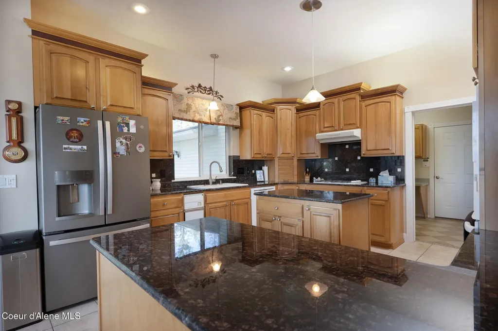 16703 W Riverview Drive Post Falls ID 83854