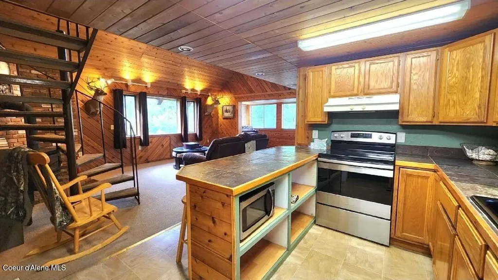 205 Calder Park Road Calder ID 83808