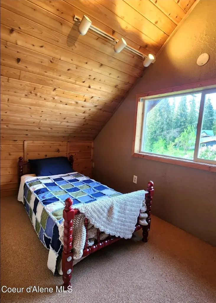 205 Calder Park Road Calder ID 83808
