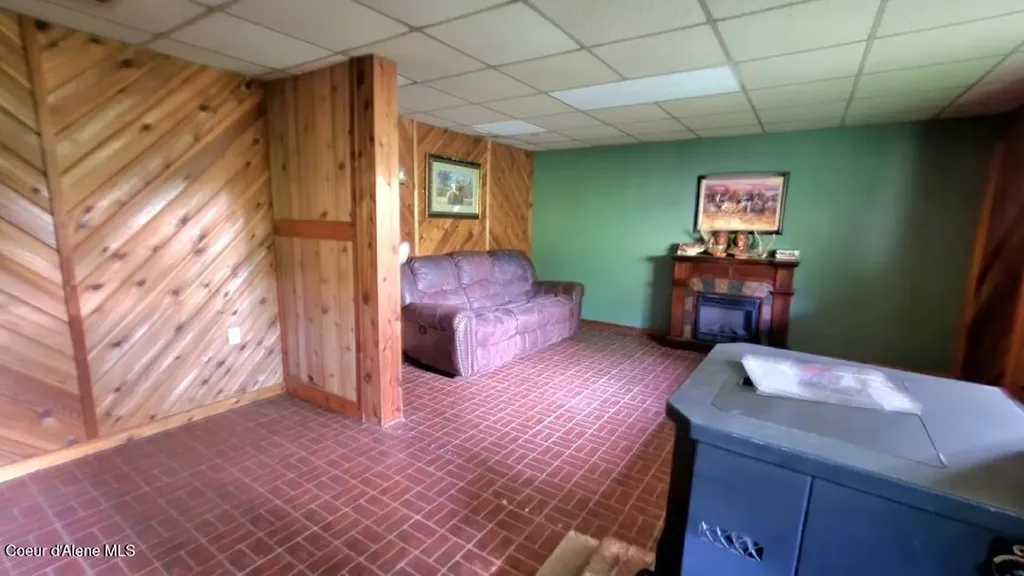 205 Calder Park Road Calder ID 83808
