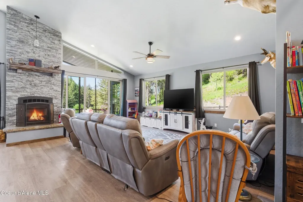 416 Miner Drive Blanchard ID 83804