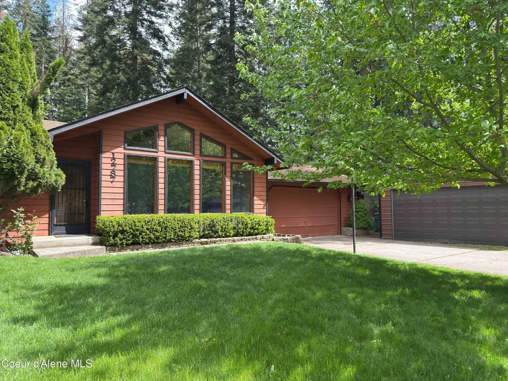 12787 N Emerald Drive Hayden ID 83835