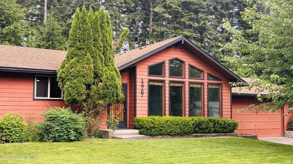 12787 N Emerald Drive Hayden ID 83835