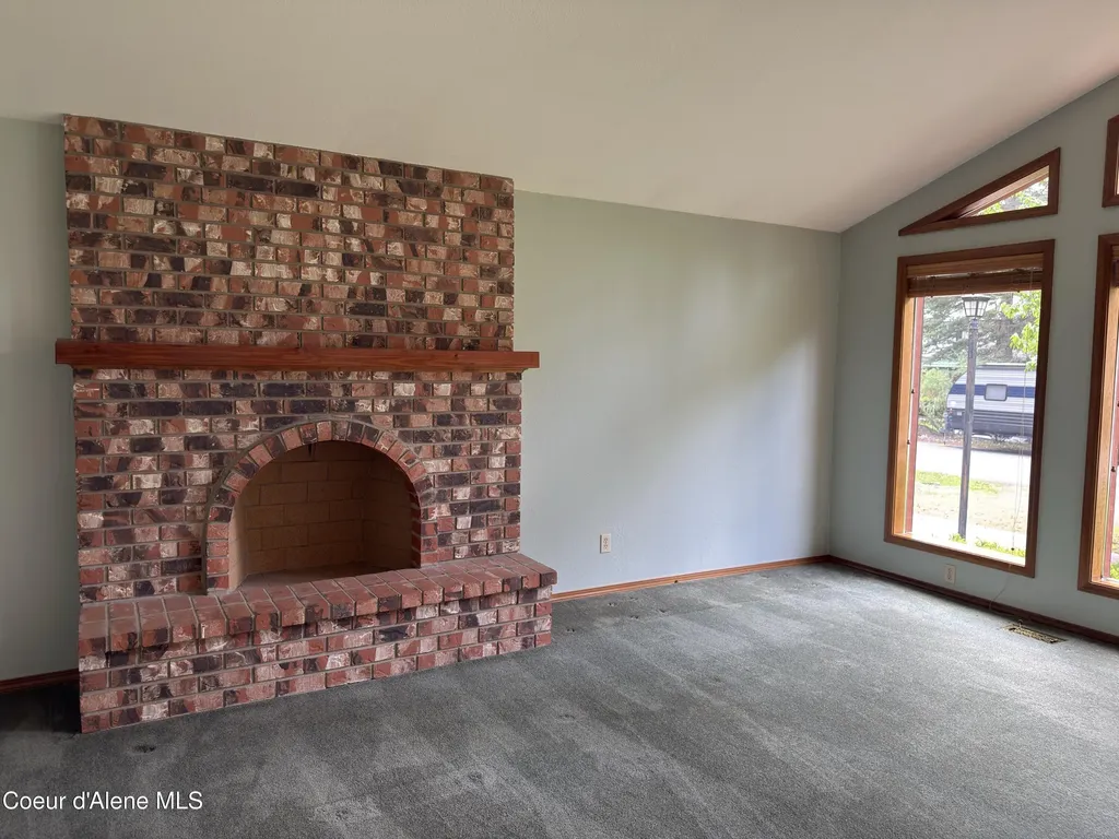 12787 N Emerald Drive Hayden ID 83835
