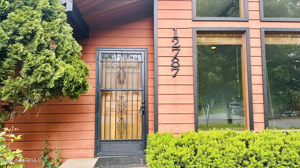 12787 N Emerald Drive Hayden ID 83835