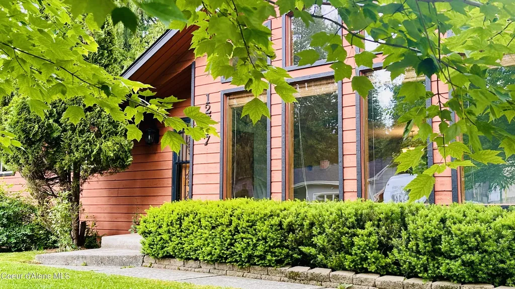 12787 N Emerald Drive Hayden ID 83835