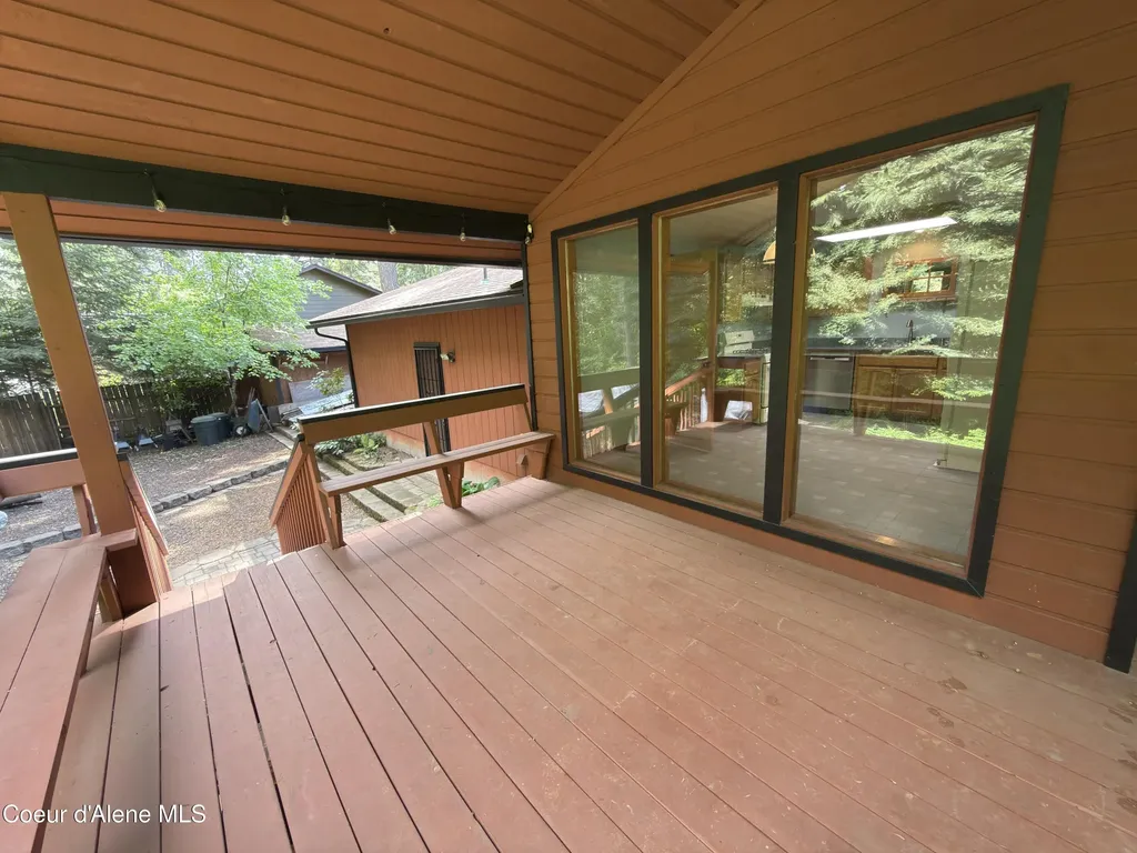 12787 N Emerald Drive Hayden ID 83835