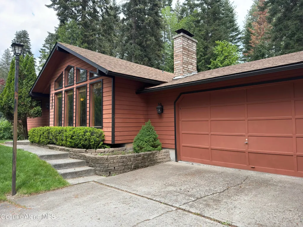 12787 N Emerald Drive Hayden ID 83835