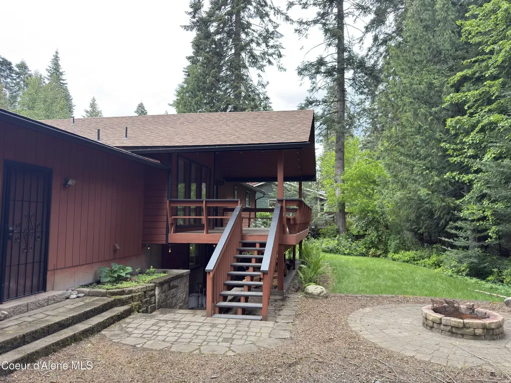 12787 N Emerald Drive Hayden ID 83835
