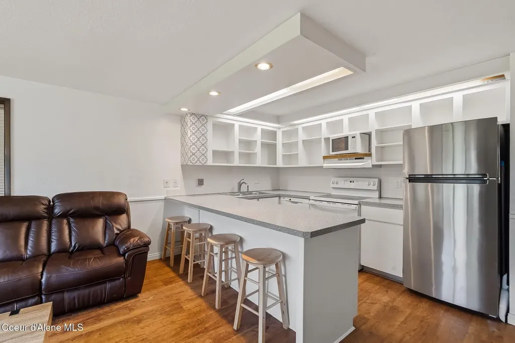 301 Iberian Way Sandpoint ID 83864