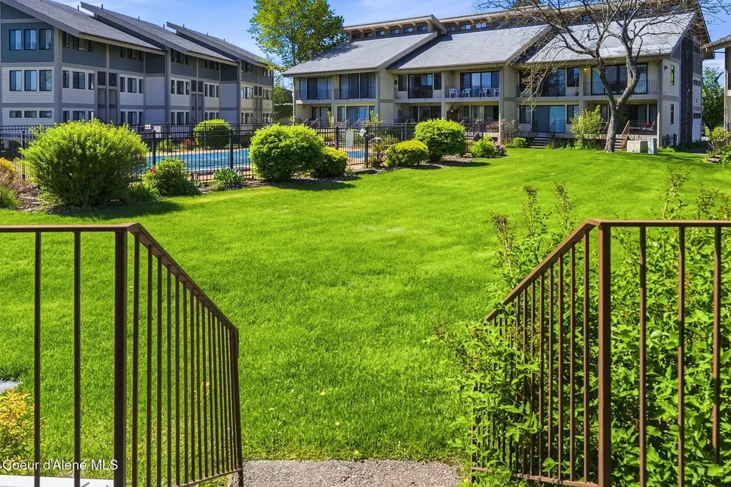 301 Iberian Way Sandpoint ID 83864