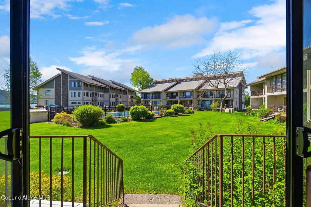 301 Iberian Way Sandpoint ID 83864