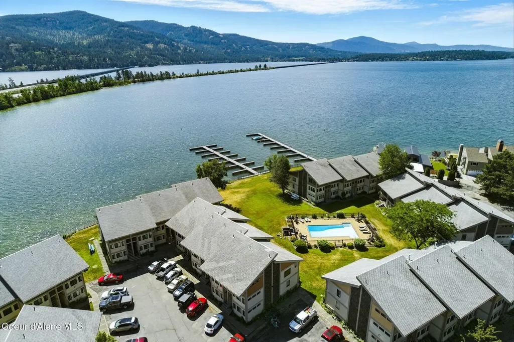 301 Iberian Way Sandpoint ID 83864