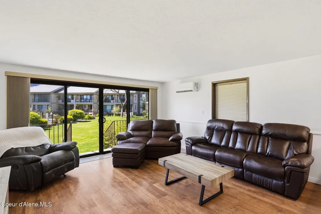 301 Iberian Way Sandpoint ID 83864