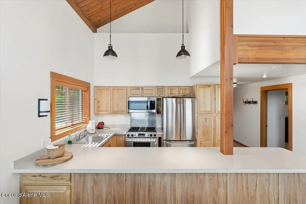 20246 E Cape Horn Road Bayview ID 83803