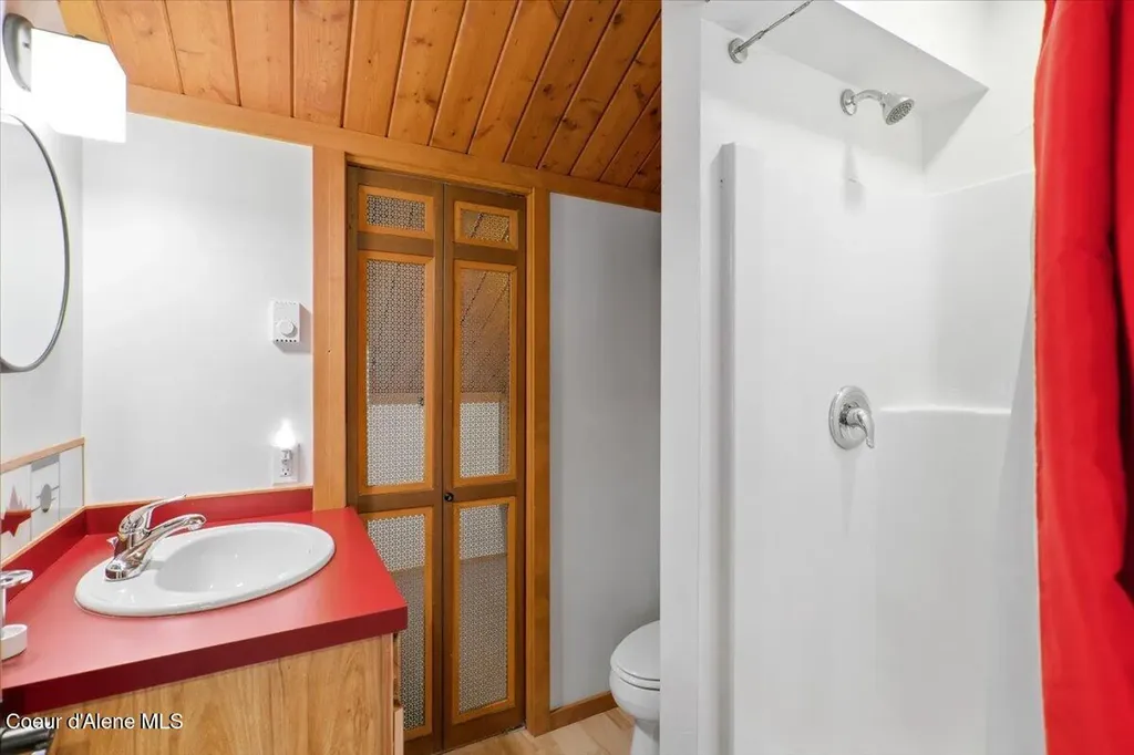 20246 E Cape Horn Road Bayview ID 83803