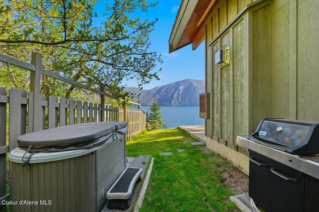 20246 E Cape Horn Road Bayview ID 83803