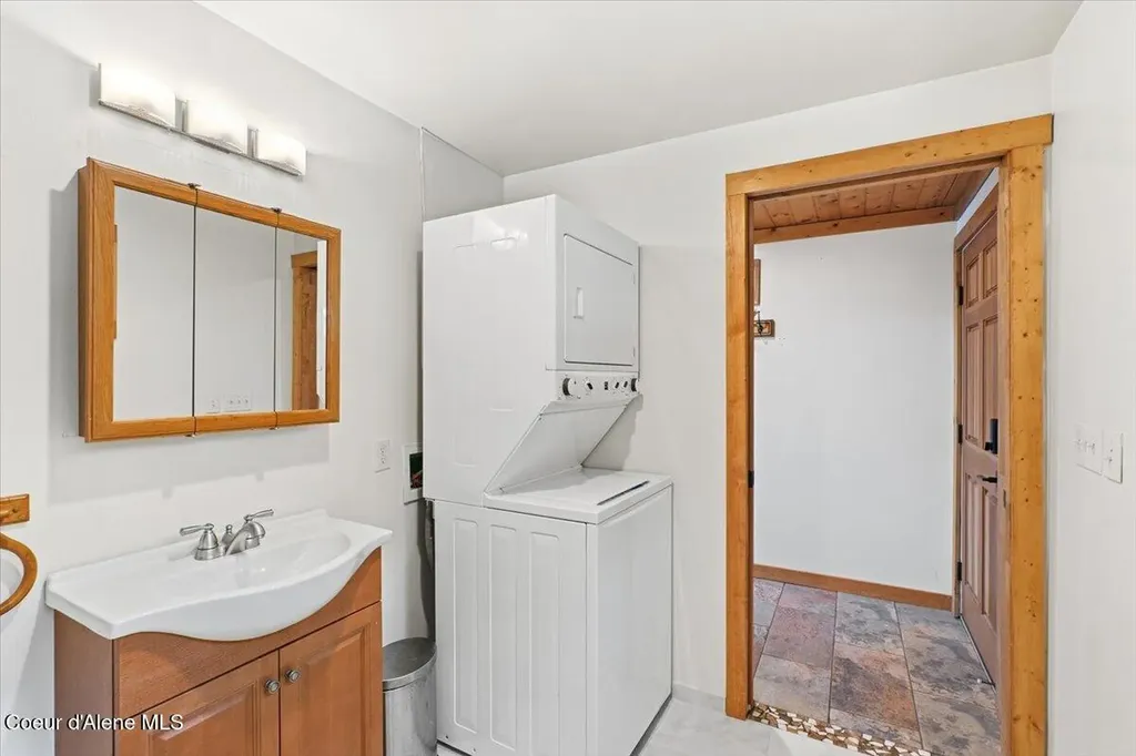 20246 E Cape Horn Road Bayview ID 83803