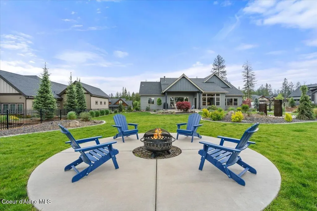 11633 N Spiraea Lane Hayden Lake ID 83835