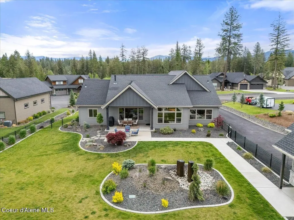 11633 N Spiraea Lane Hayden Lake ID 83835
