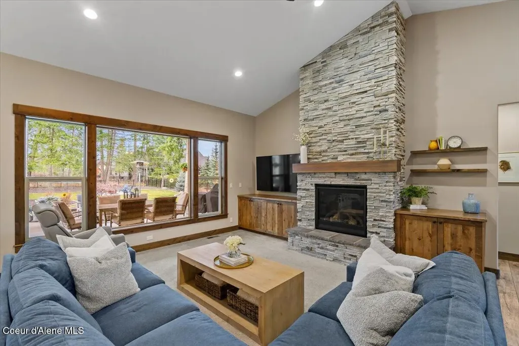 11633 N Spiraea Lane Hayden Lake ID 83835