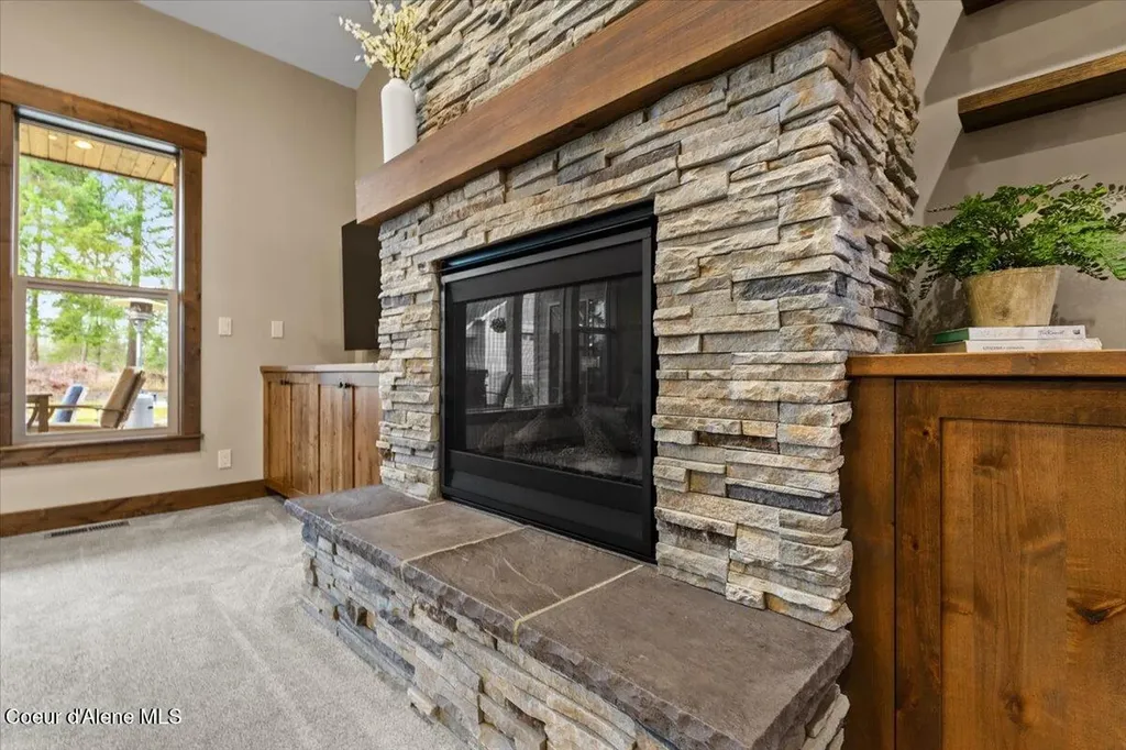 11633 N Spiraea Lane Hayden Lake ID 83835