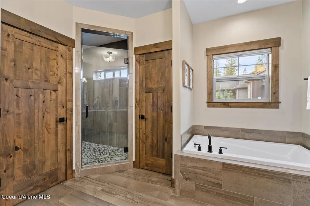 11633 N Spiraea Lane Hayden Lake ID 83835