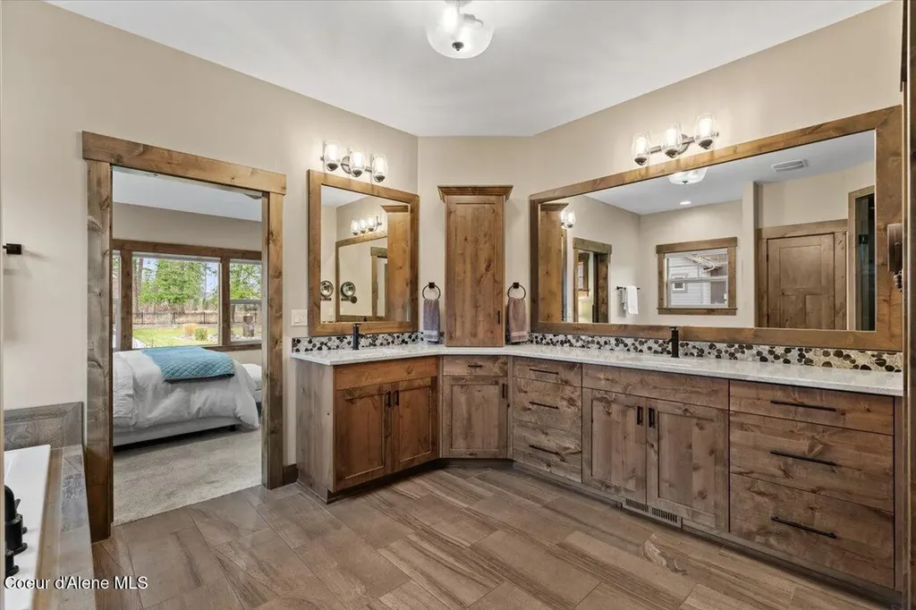 11633 N Spiraea Lane Hayden Lake ID 83835