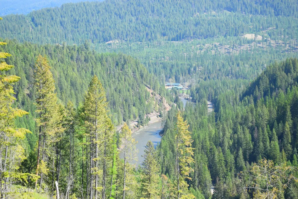 8694 Meadow Creek Road Bonners Ferry ID 83805