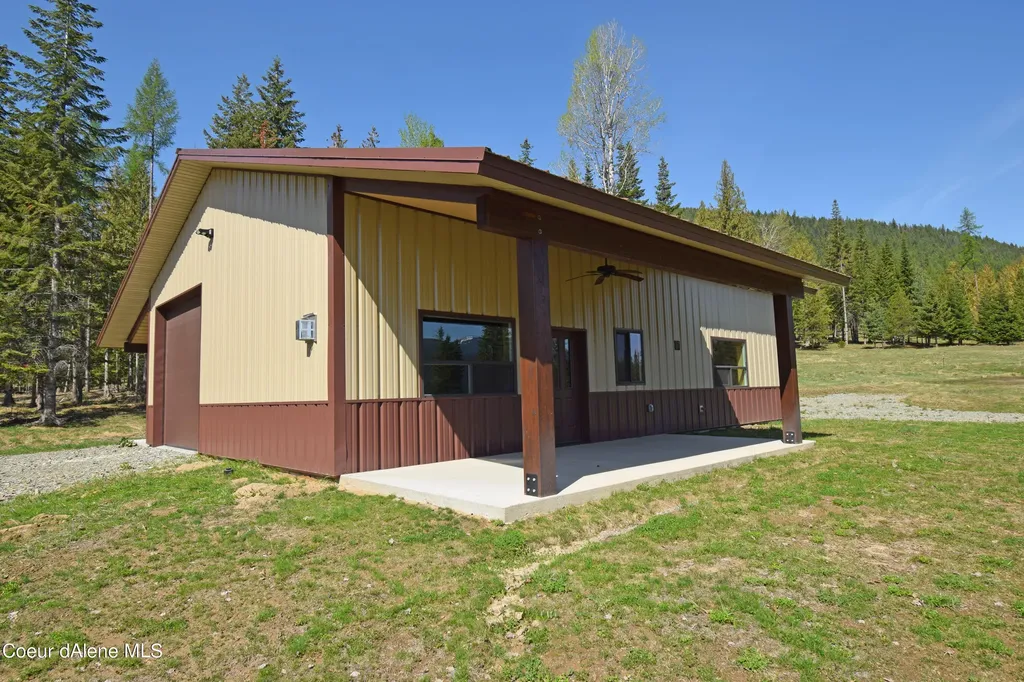 8694 Meadow Creek Road Bonners Ferry ID 83805