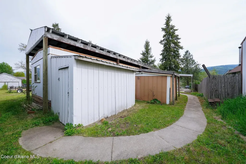 227 Summit Boulevard Priest River ID 83856