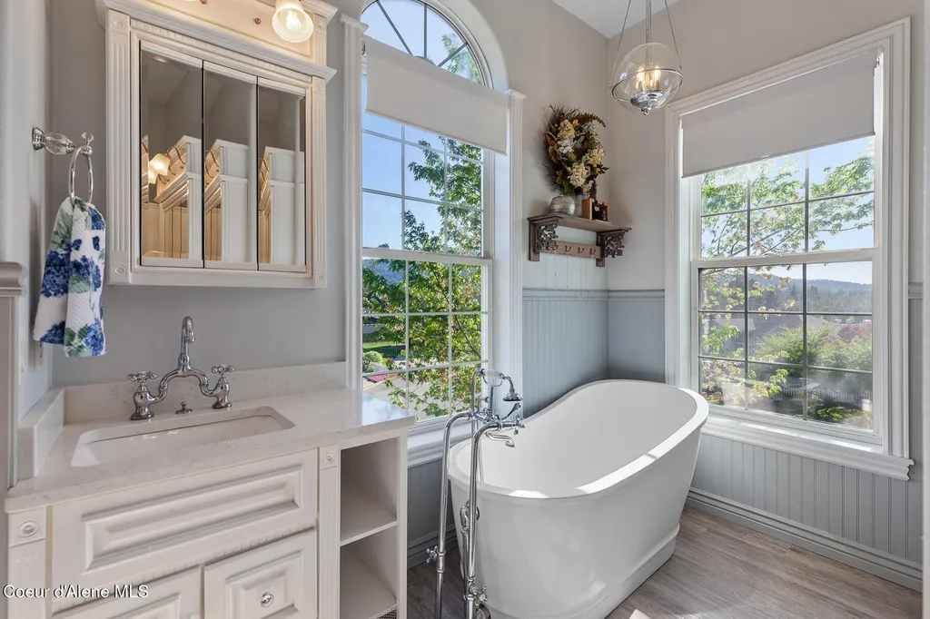 506 E Shore Pines Court Post Falls ID 83854