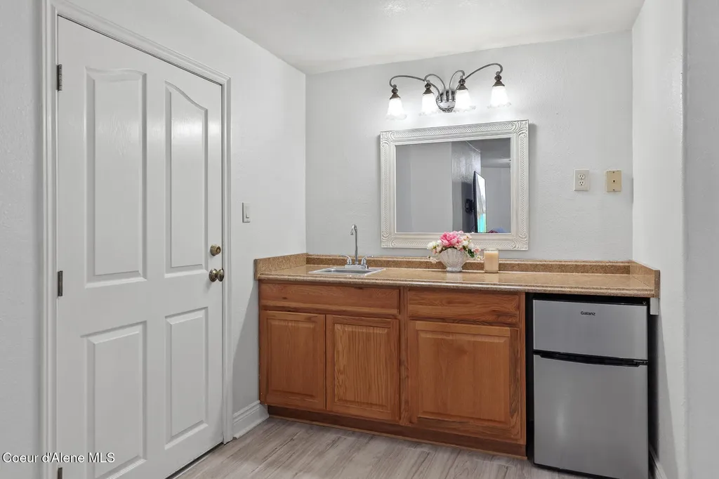 506 E Shore Pines Court Post Falls ID 83854