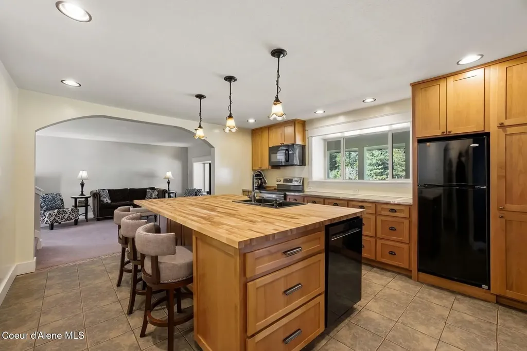 50 Goat Trail Sandpoint ID 83864