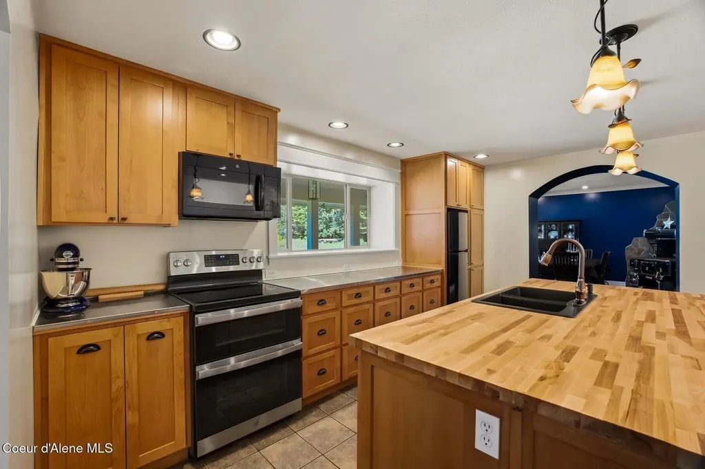 50 Goat Trail Sandpoint ID 83864