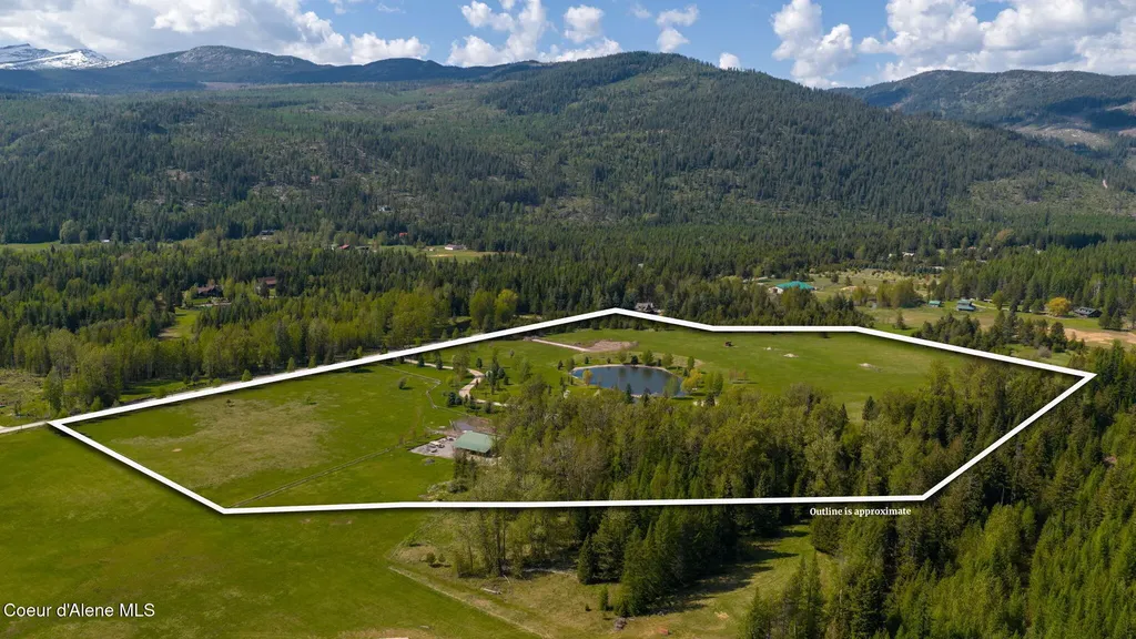 289 Gold Road Naples ID 83847