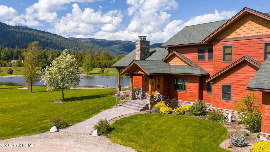 289 Gold Road Naples ID 83847