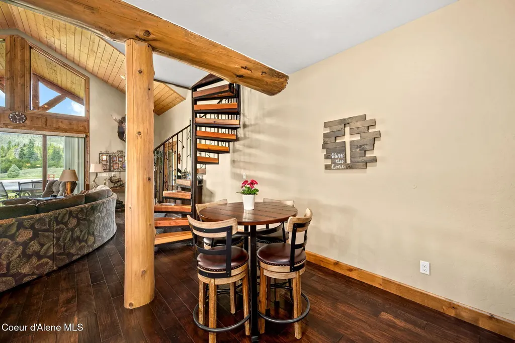 289 Gold Road Naples ID 83847